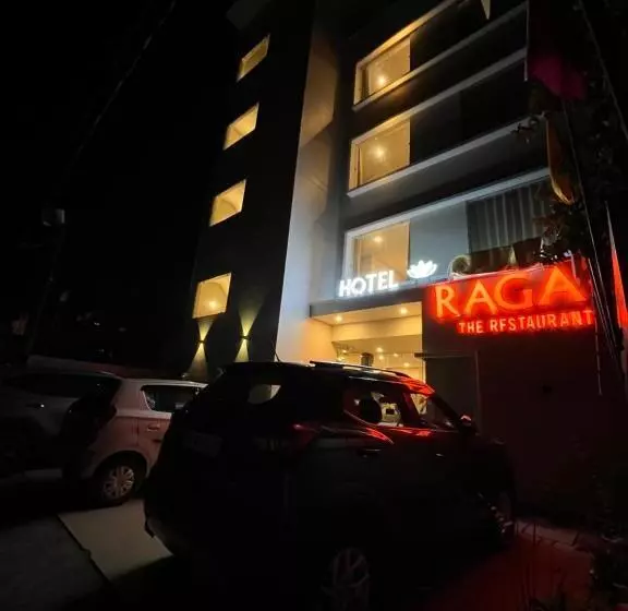 هتل Snow Chalet