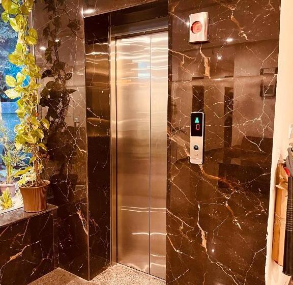 בית מלון כפרי Snow Chalet