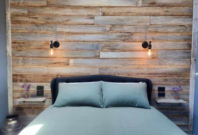 Отель The Old Dairy On Winkleigh