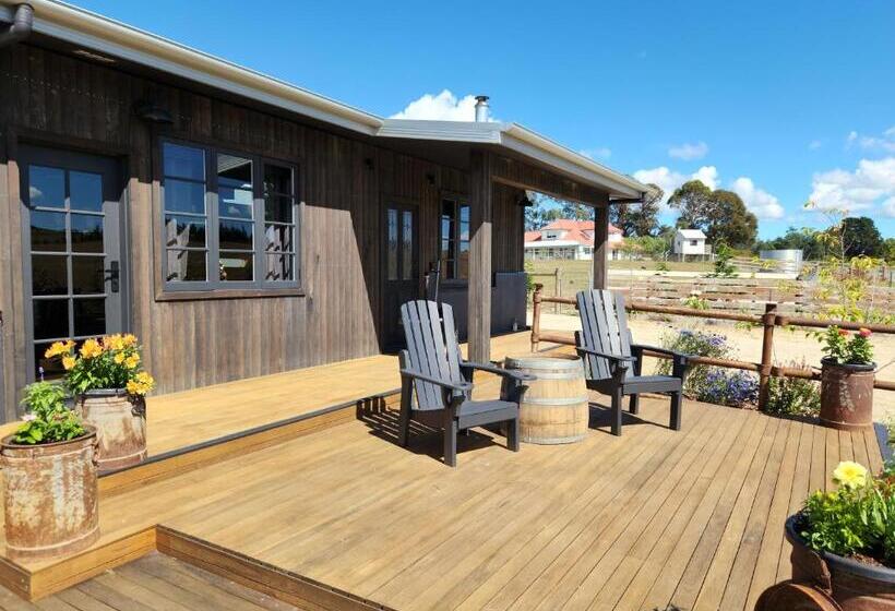 Отель The Old Dairy On Winkleigh