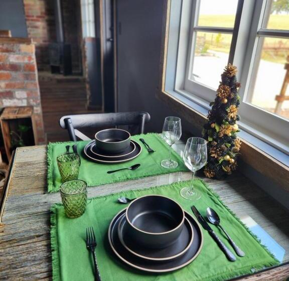 Отель The Old Dairy On Winkleigh