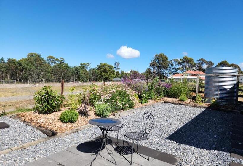 Отель The Old Dairy On Winkleigh