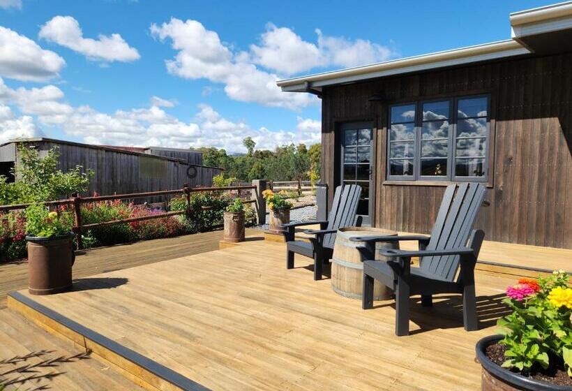 Отель The Old Dairy On Winkleigh