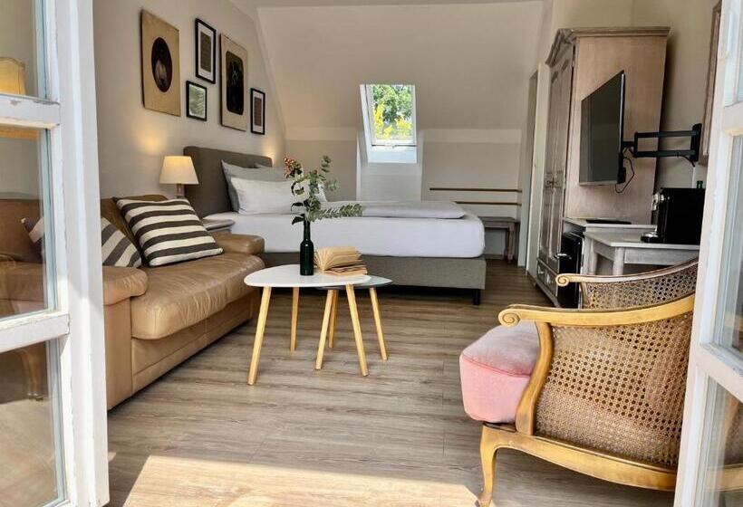 Landhotel Rosenhof Am Plauer See Garni Mit E Säule