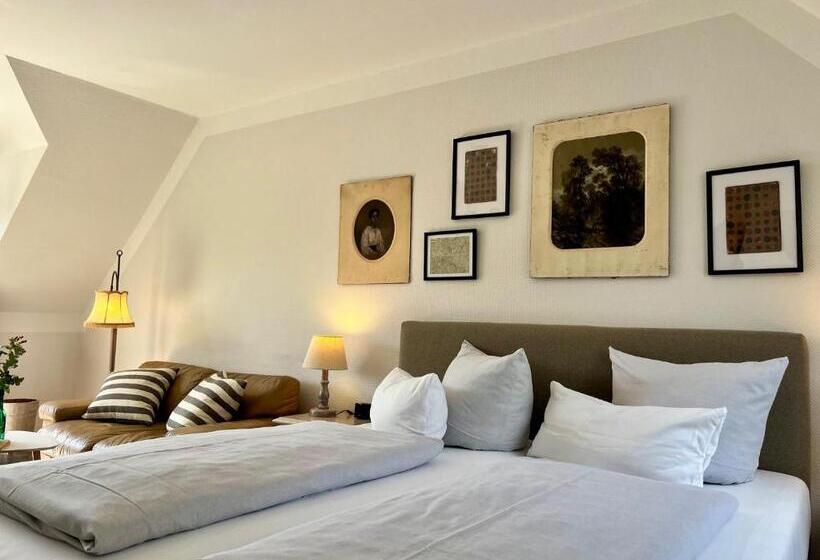 Landhotel Rosenhof Am Plauer See Garni Mit E Säule