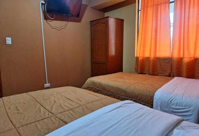 Montañero Hostel Ii