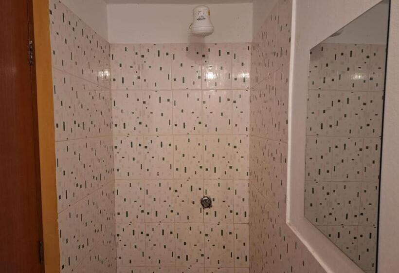 Montañero Hostel Ii