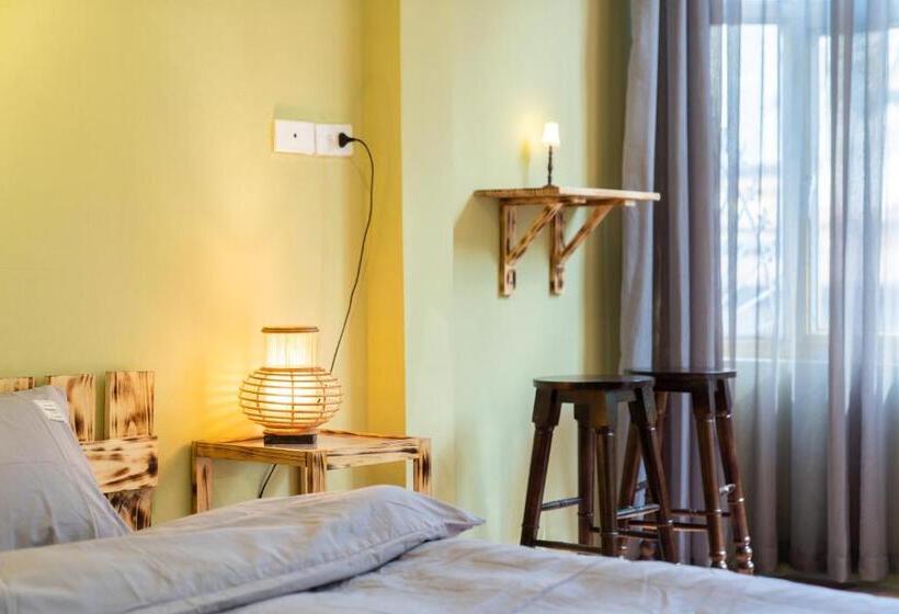 پانسیون 1  Homestay Hanoi  Cozy   Street View   Perfect Location