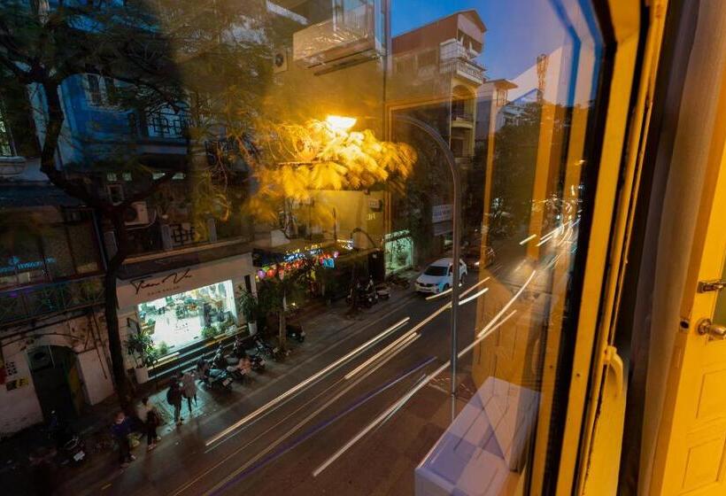 پانسیون 1  Homestay Hanoi  Cozy   Street View   Perfect Location