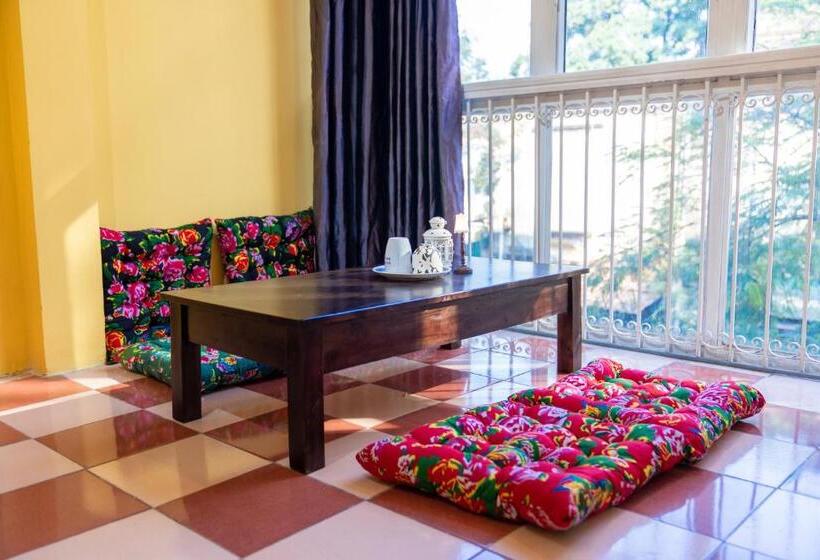 پانسیون 1  Homestay Hanoi  Cozy   Street View   Perfect Location