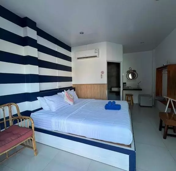 پانسیون Baancaptainhook Pool Kohlarn