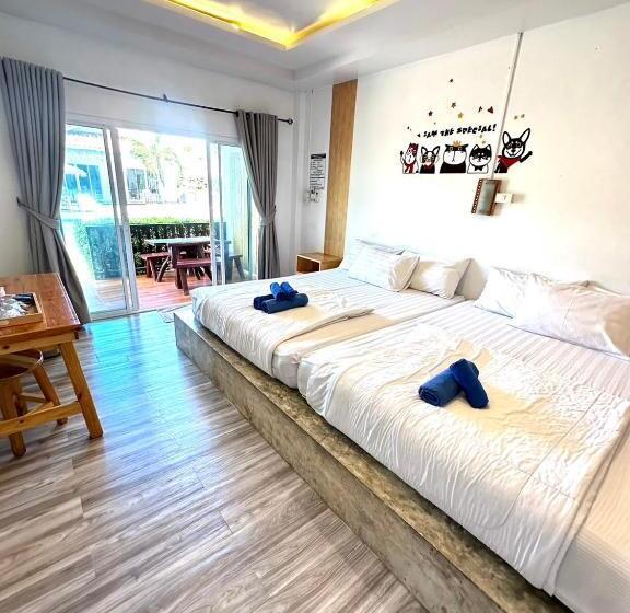 Pansiyon Baancaptainhook Pool Kohlarn