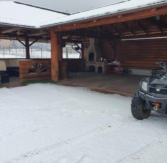 بنسيون Casa Laurentiu