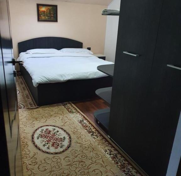 بنسيون Casa Laurentiu