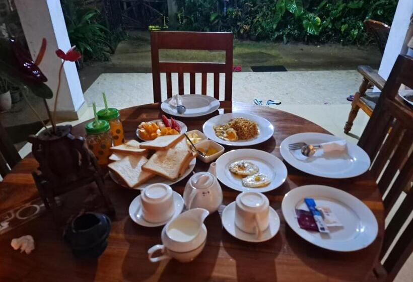 بنسيون New White Rose