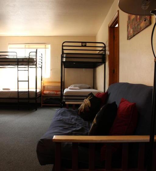 Ashland Commons Hostel