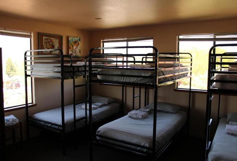 Ashland Commons Hostel