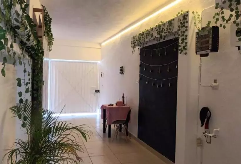 تختخواب و صبحانه Casa Menta