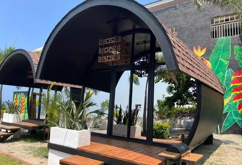 Funtasea Hotel And Beach Resort