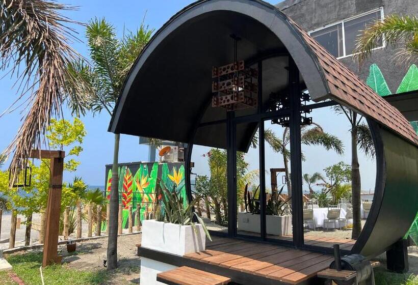 Funtasea Hotel And Beach Resort