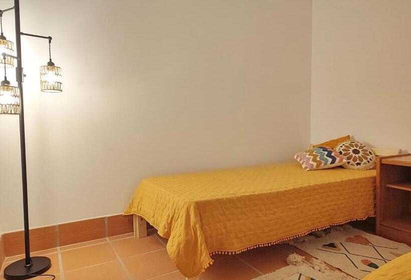 هتل Quinta De Matrena