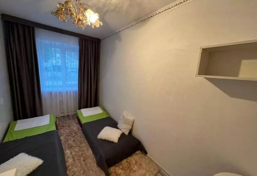 پانسیون Guesthouse Kyrgyz Uz