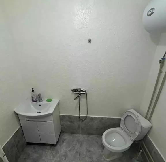 پانسیون Guesthouse Kyrgyz Uz