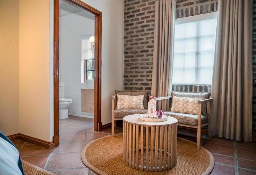 The Lofts @ Maple Square