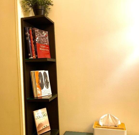 Airport Hotel Room   Sheraton