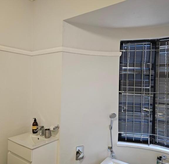 مبيت وإفطار 13 On Fifth Avenue, Walmer, Port Elizabeth