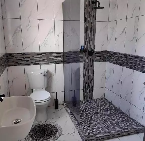 ベッドアンドブレックファースト Back Of The Moon Guesthouse