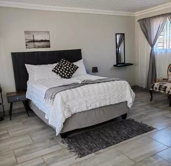 ベッドアンドブレックファースト Back Of The Moon Guesthouse