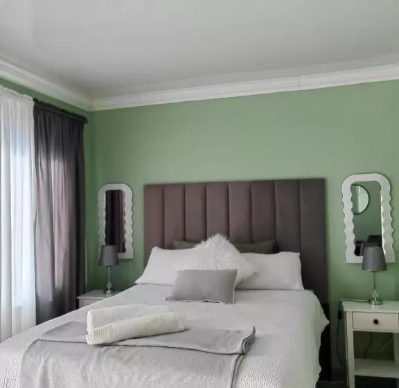 ベッドアンドブレックファースト Back Of The Moon Guesthouse