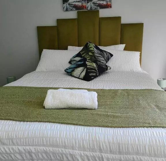 ベッドアンドブレックファースト Back Of The Moon Guesthouse