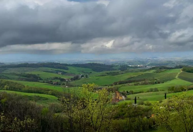 ベッドアンドブレックファースト Rossotoscano