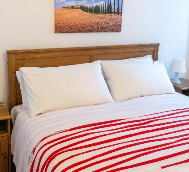 ベッドアンドブレックファースト Rossotoscano