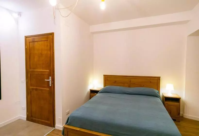 ベッドアンドブレックファースト Rossotoscano