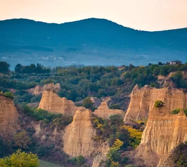 ベッドアンドブレックファースト Rossotoscano