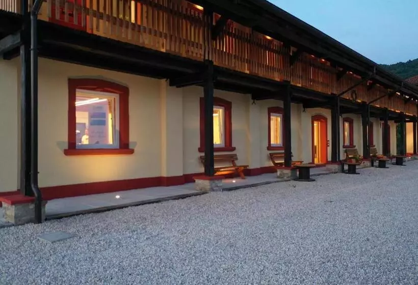 هتل Agriturismo Modolo