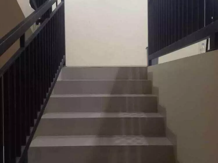 ホテル Barada Poris