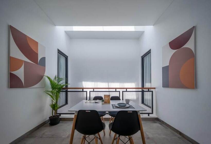 Hotel Cove River Haus