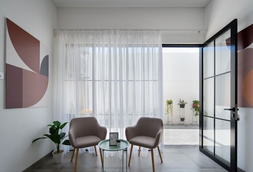 Hotel Cove River Haus