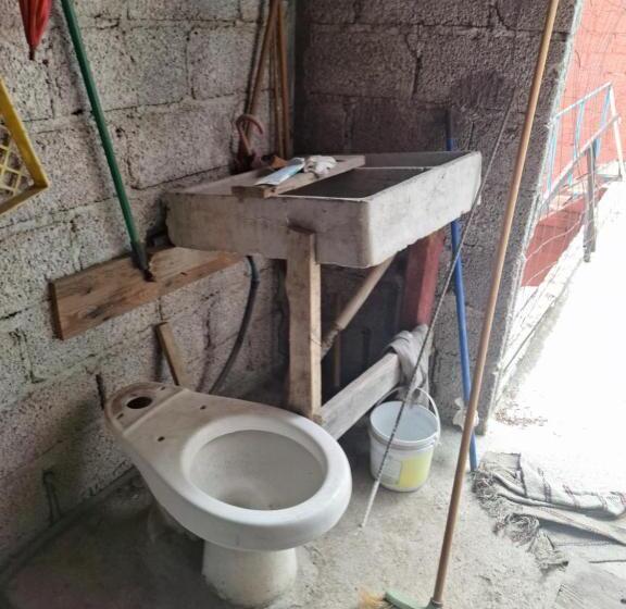 Hotel a Capsule Cuartos A Pie De Carretera Mexico Teotihuacan