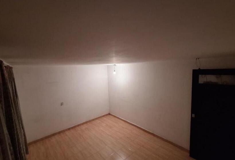 Hotel a Capsule Cuartos A Pie De Carretera Mexico Teotihuacan