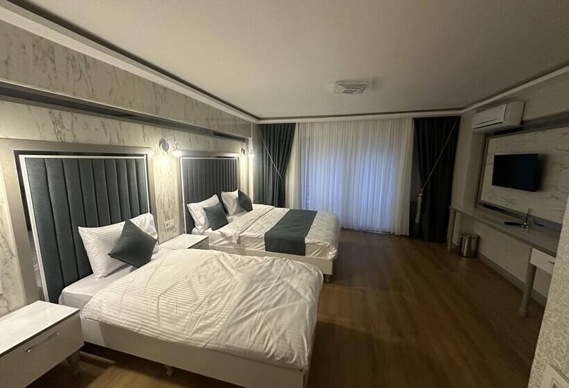 هتل Gazelle Suites