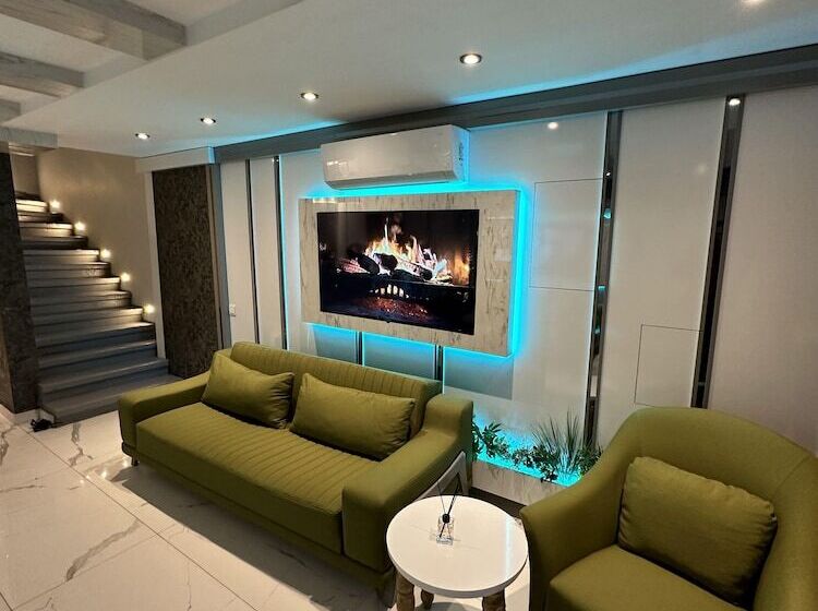 هتل Gazelle Suites