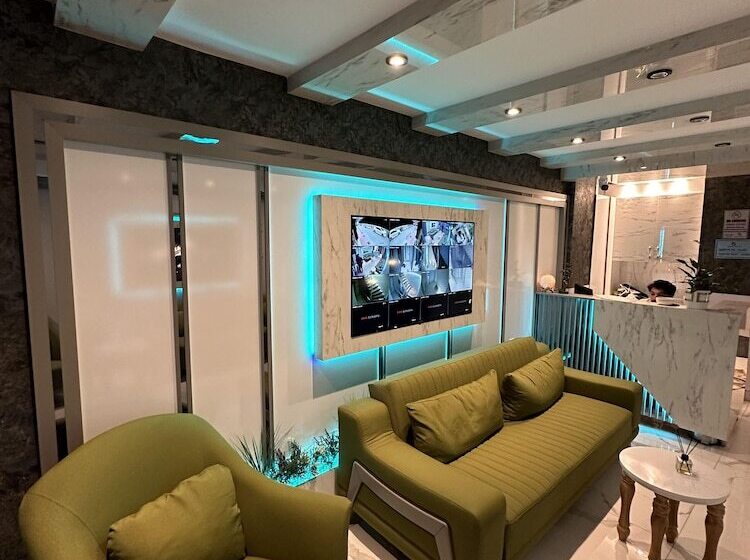 هتل Gazelle Suites