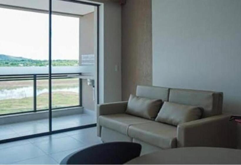 هتل Prive Praias Do Lago Eco Resort