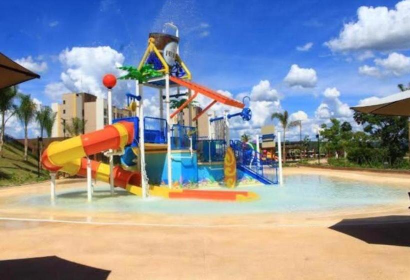 هتل Prive Praias Do Lago Eco Resort