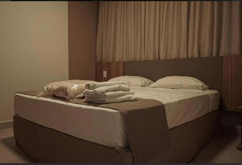 هتل Prive Praias Do Lago Eco Resort